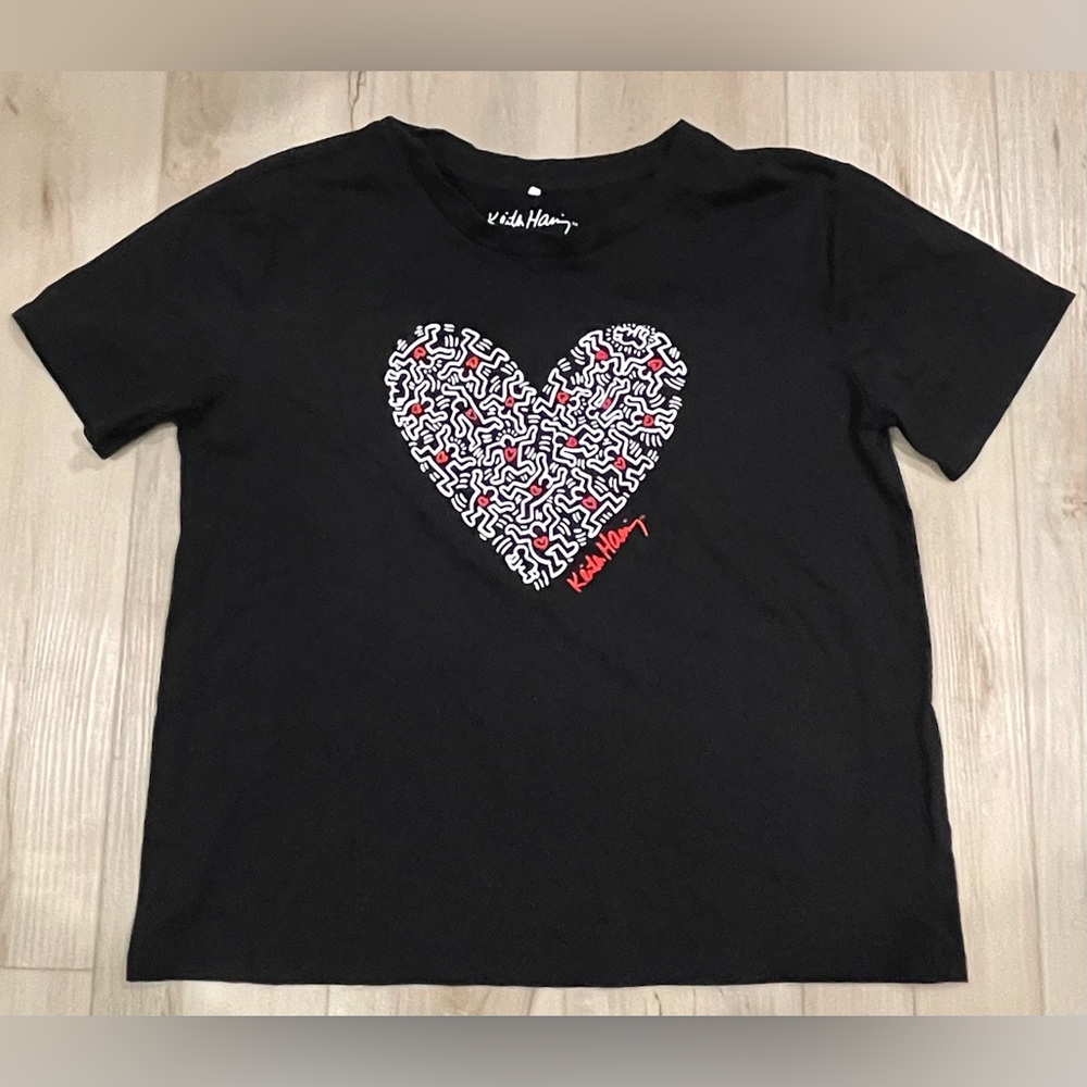 Keith Haring Women's Heart Graphic Tee
